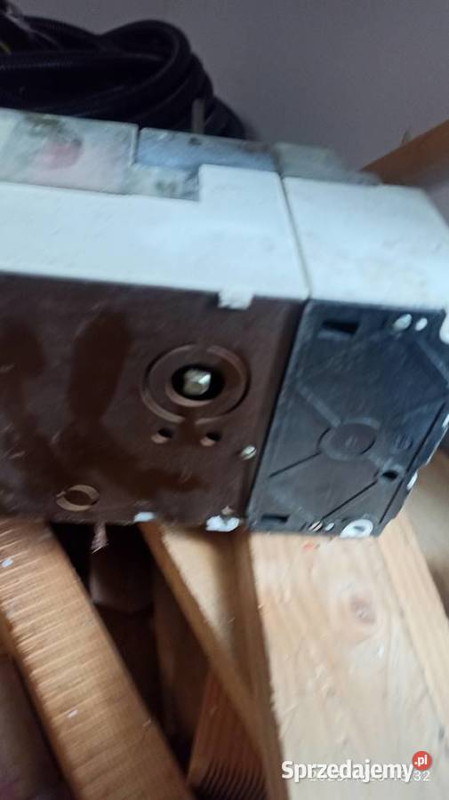 Włącznik bezpiecznikowy klockner moeller ZM9315 Kłodawa sprzedam