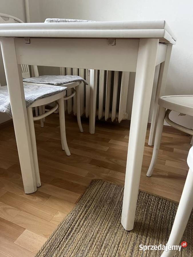 Zestaw stół kuchenny z czterema krzesłami Racibórz sprzedam