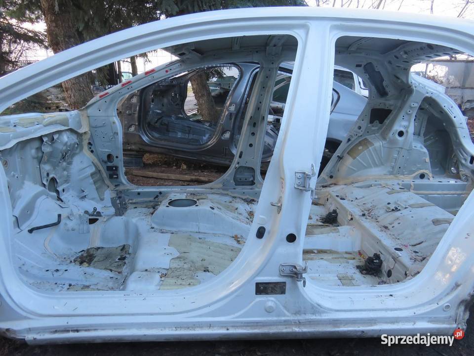 PRÓG SŁUPEK LEWY BOK DŁUGI CIVIC IX osobowe Progi