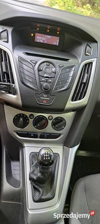auto Kamila Ford Focus MK III 2012 relingi dachowe Białystok