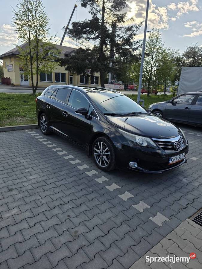 Toyota Avensis t27 Krosno