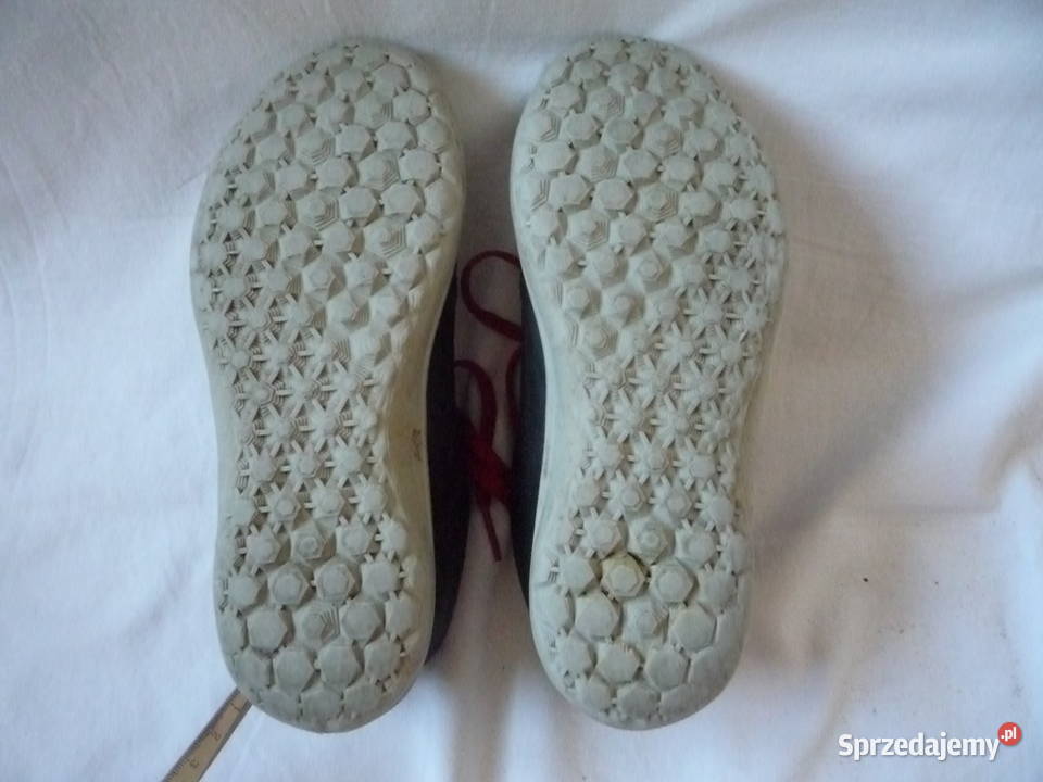 Decathlon Kipsta r 33 dł 215 buty sportowe 21.5cm Szczecin