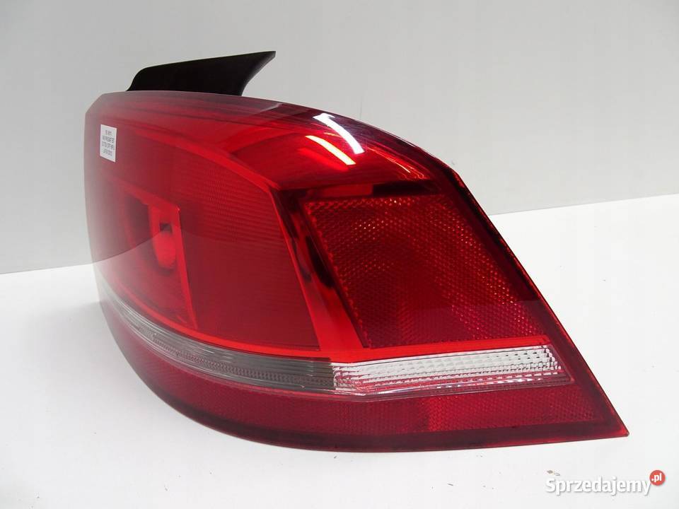 LAMPA PRAWY TYŁ PRAWA TYLNA 3AE945096F VW PASSAT