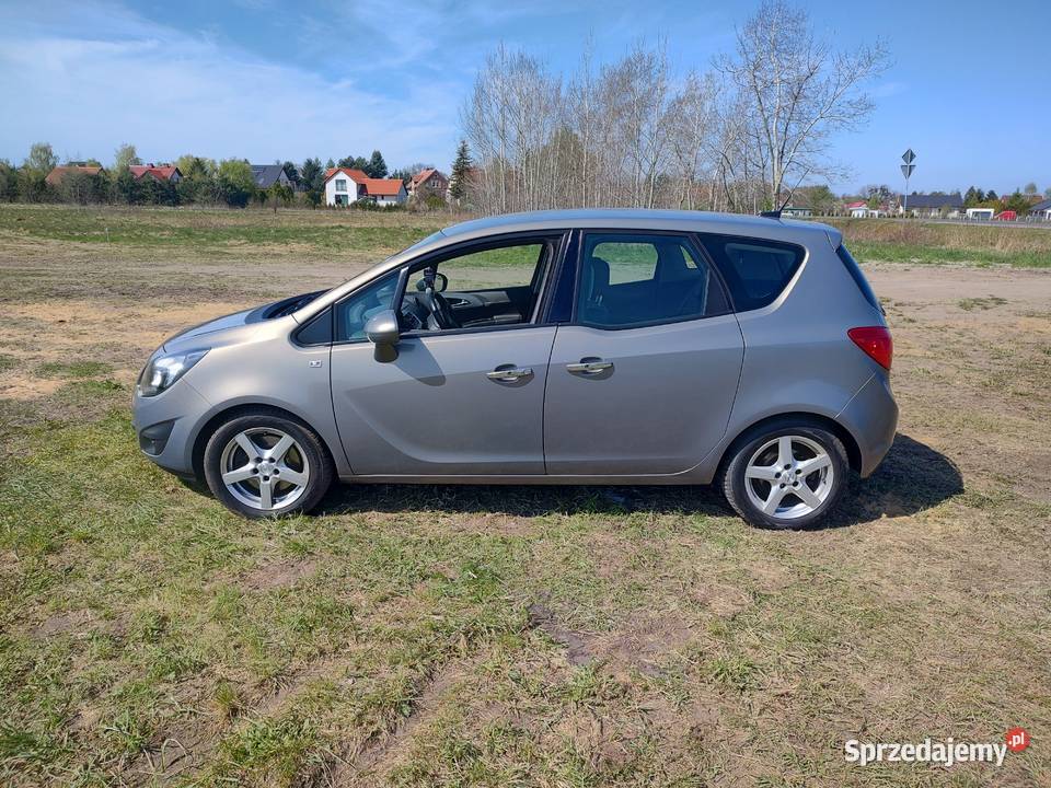 Opel Meriva wersja Cosmo Grudzień 2010 ładny Meriva Środa Śląska