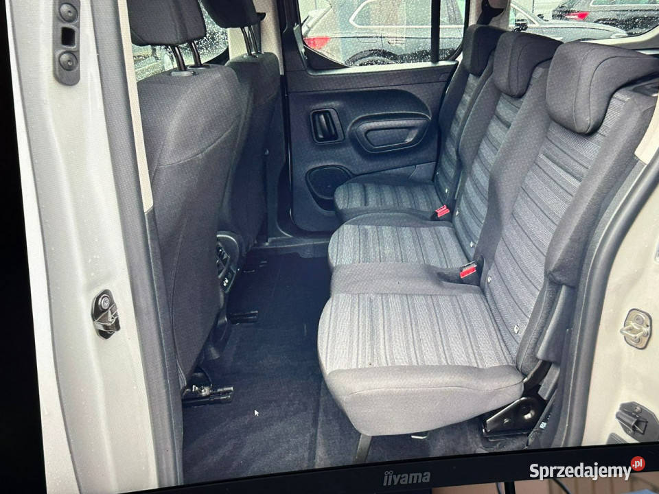 Opel Combo 15D Maxi 2021r Rampa PFRON diesel Majdan Sieniawski sprzedam
