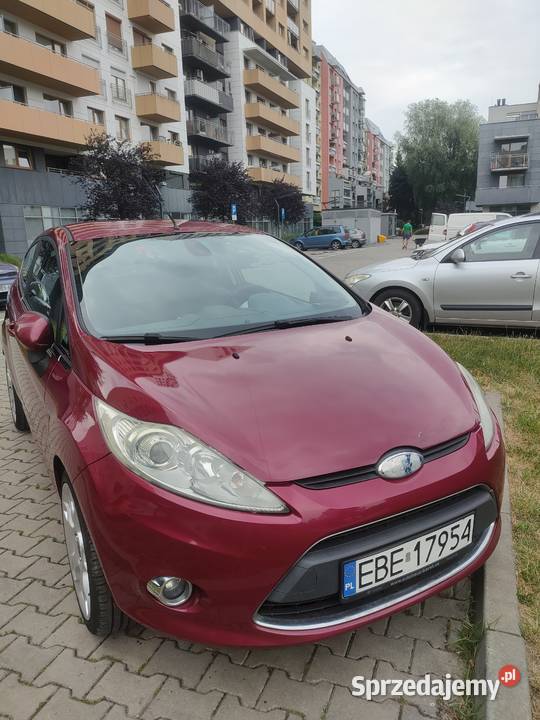 Ford Fiesta Mk7 16 benzyna 120 Zarejestrowany w Polsce Wrocław