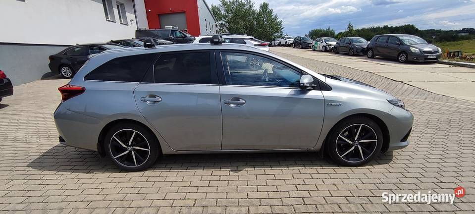 Toyota Auris Hybrid Olsztyn