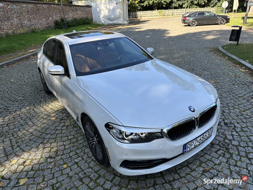 BMW G30 530e plugin hybrid xdrive sportline stan Sieniawa