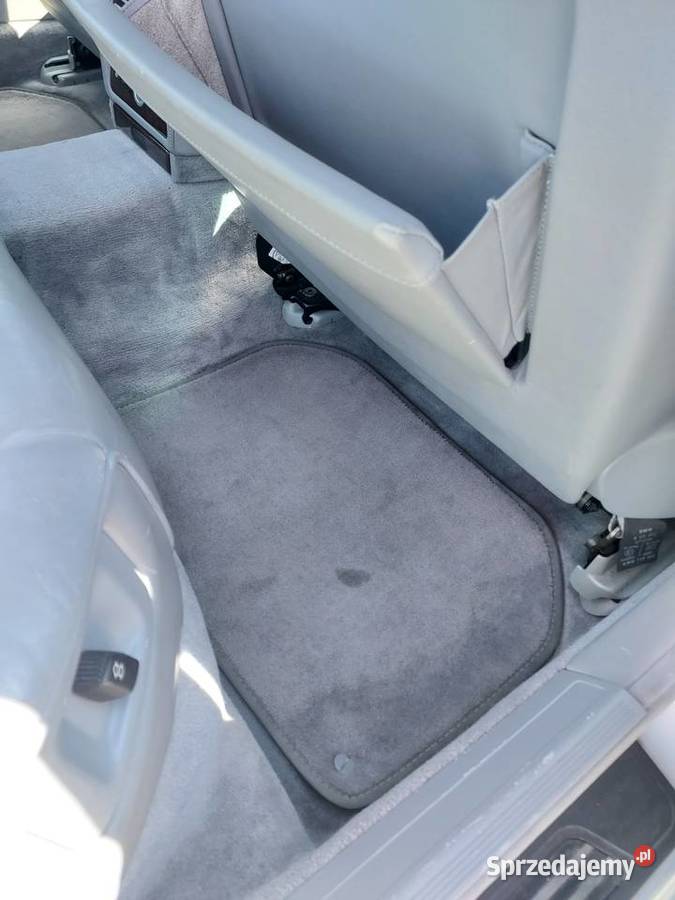 BMW 740i A 1994 Skora dobrze utrzymany Września