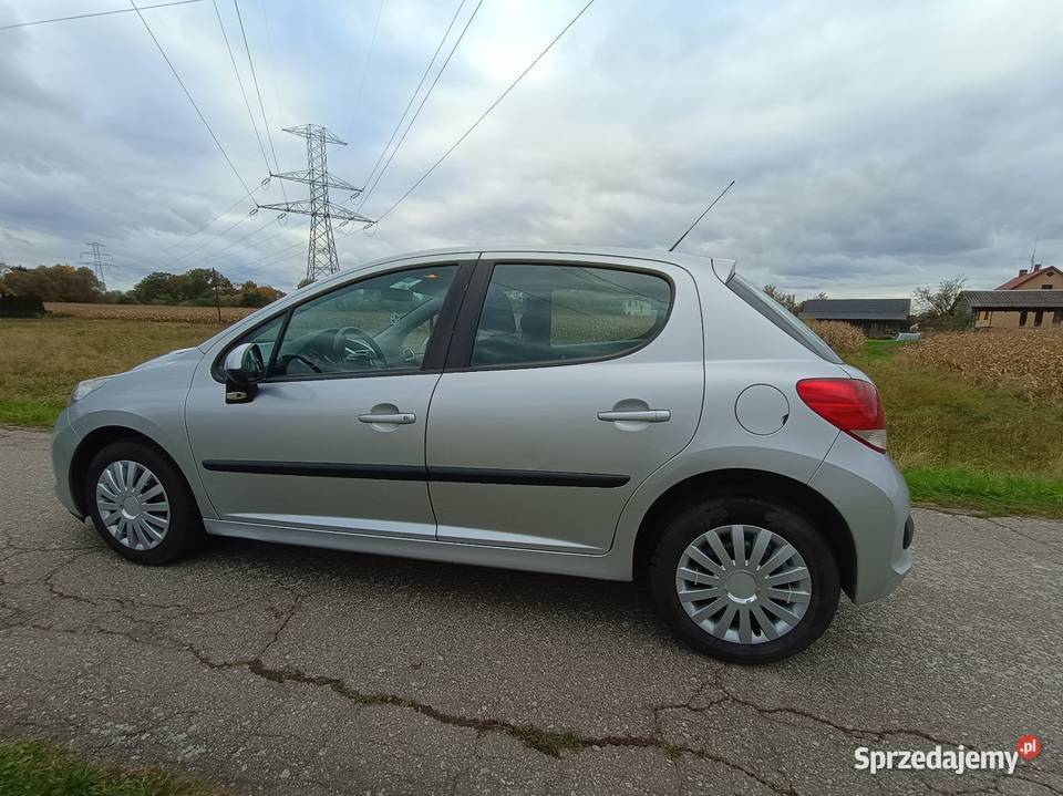 Peugeot 207 lift 14 16V sprzedam zamienię centralny zamek śląskie