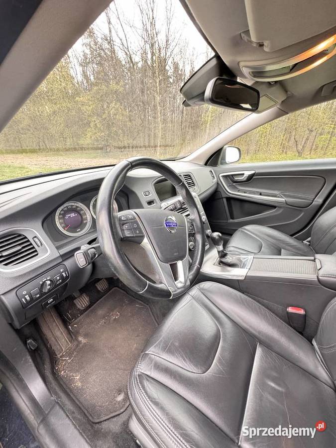 Sprzedam Volvo V60 Diesel 2012 dolnośląskie Krzelów