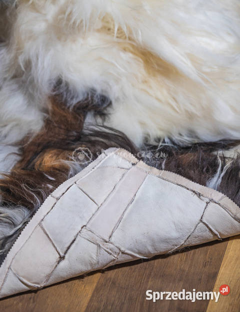 Narzuta ze skóry owczej islandzkiej kostka brąz Szaflary sprzedam