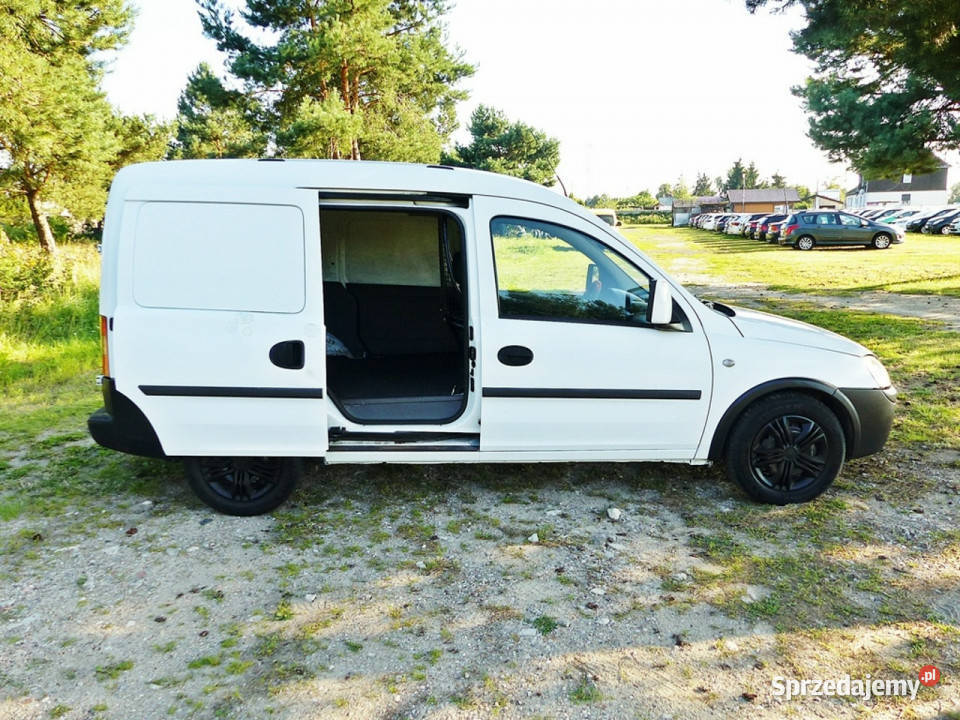 Opel Combo 17 DIElektrykaSkrzydełkowe 1700cm3 Piła