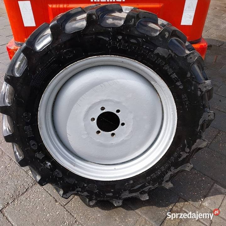 Koła 25085 r24 Opony 99