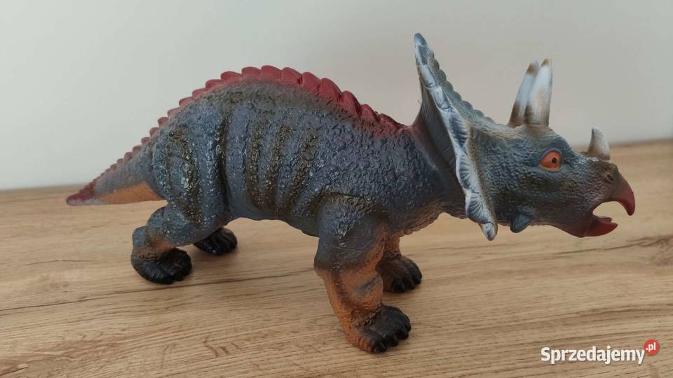 Duży Dinozaur Ryczy Triceratops Figurka Gumowa z sprzedam