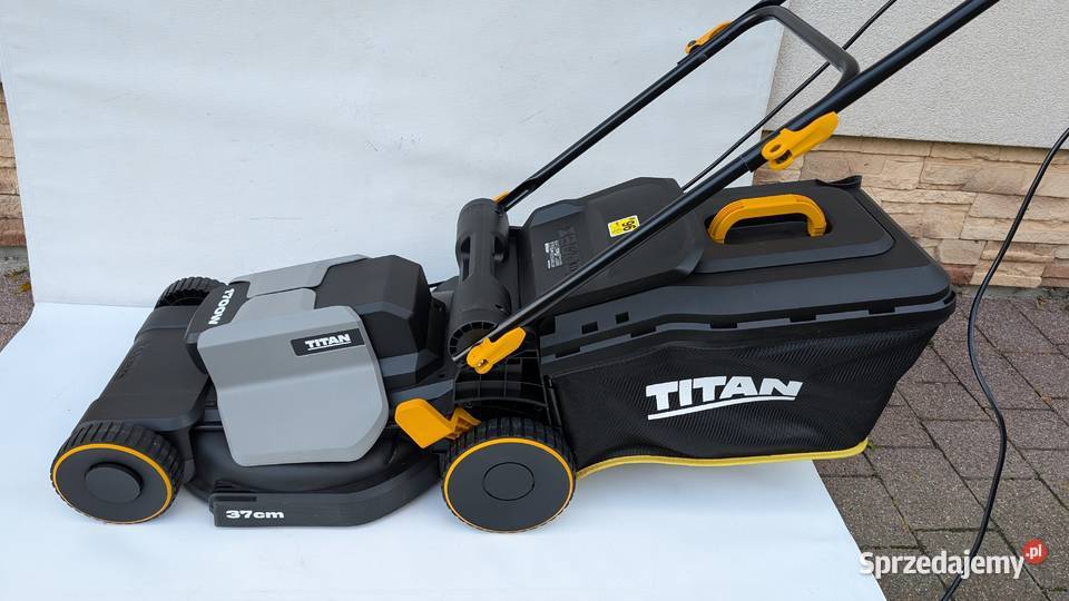 Kosiarka elektryczna Titan TTB833LWM 1700W Kosiarki elektryczne