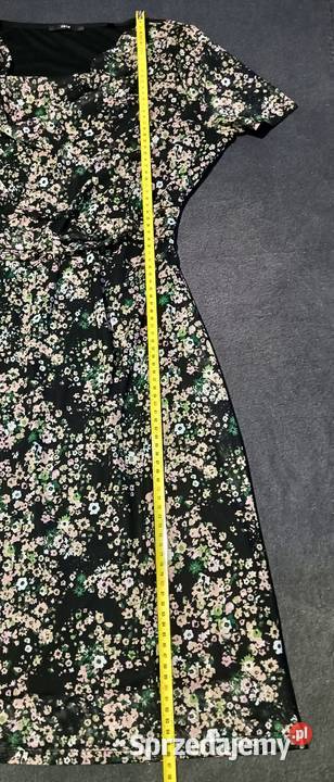 Sukienka w kwiatki M