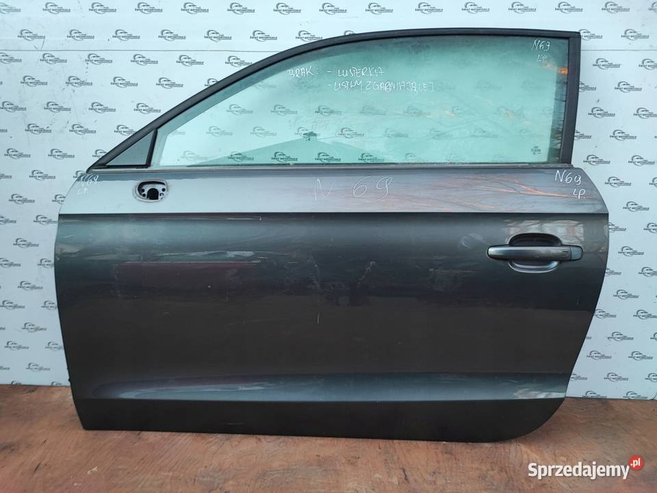 AUDI A1 I 8X Drzwi lewy przód 80 mikronów osobowe świętokrzyskie