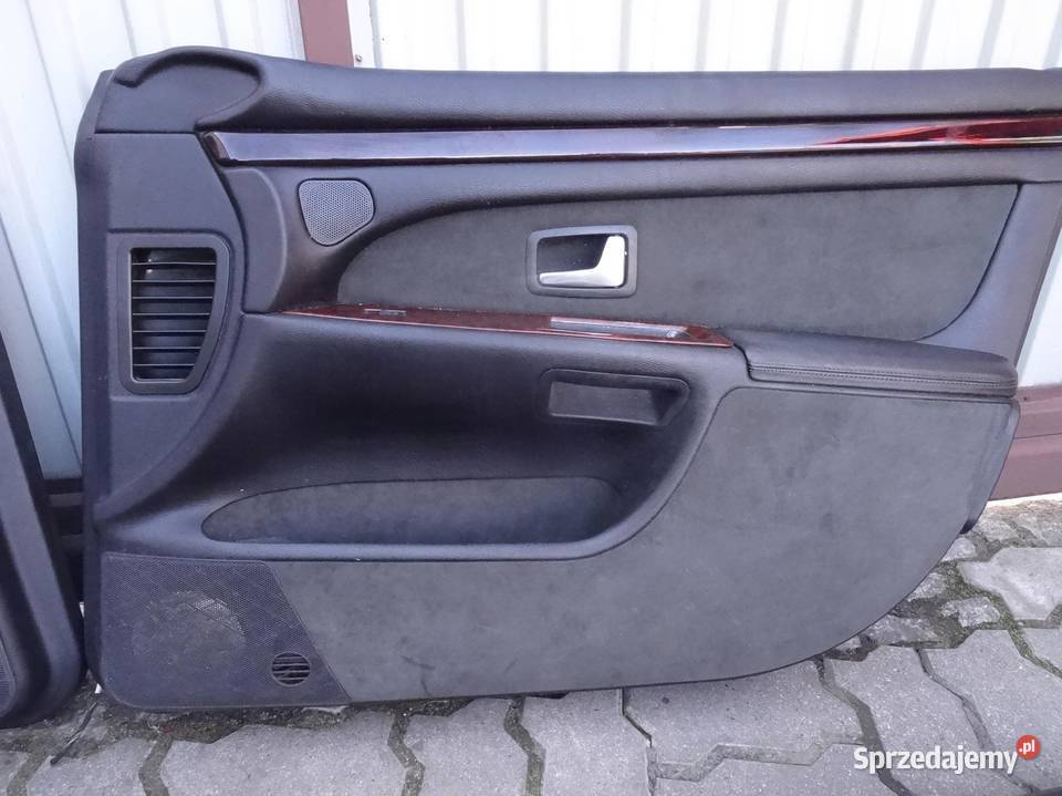 AUDI A8 D2 TAPICERKA BOCZKI ROLETA DRZWI SOUL Przemęt