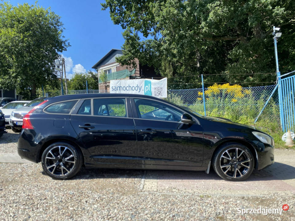Volvo V60 16T4 180 bi xenon ledy automat full lakier metallic Gdańsk sprzedam