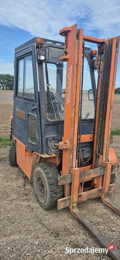 Wozek wilowy Toyota 5FD18 diesel widlak