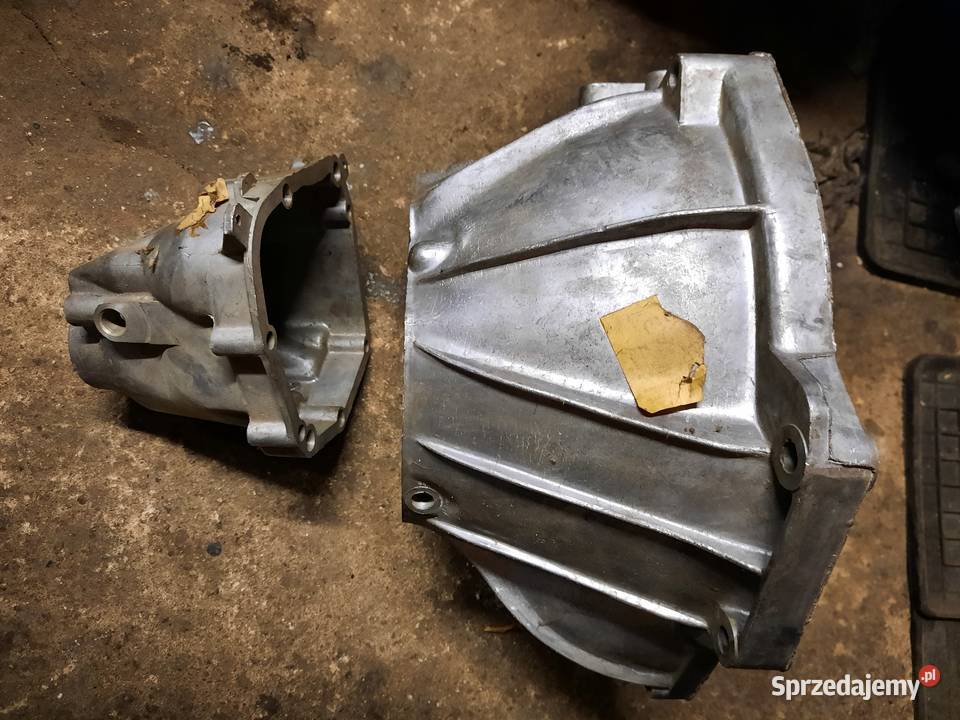 Nowa obudowa skrzyni fiat 125p Gołdap