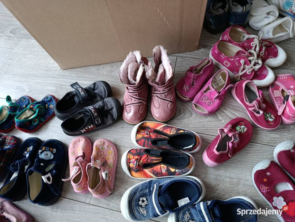 buty dziecięce komplet 27 par podana dotyczy Poznań sprzedam