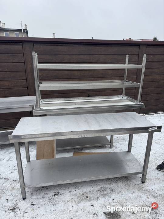 Lodówka stoły kasa zlewy drzwi zamrażarki