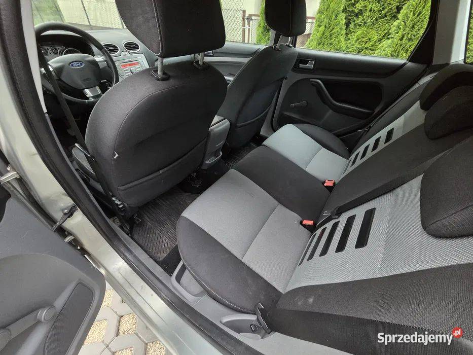 Ford Focus Lift 16 115 benzyna 2009r Climatronic Działoszyce sprzedam