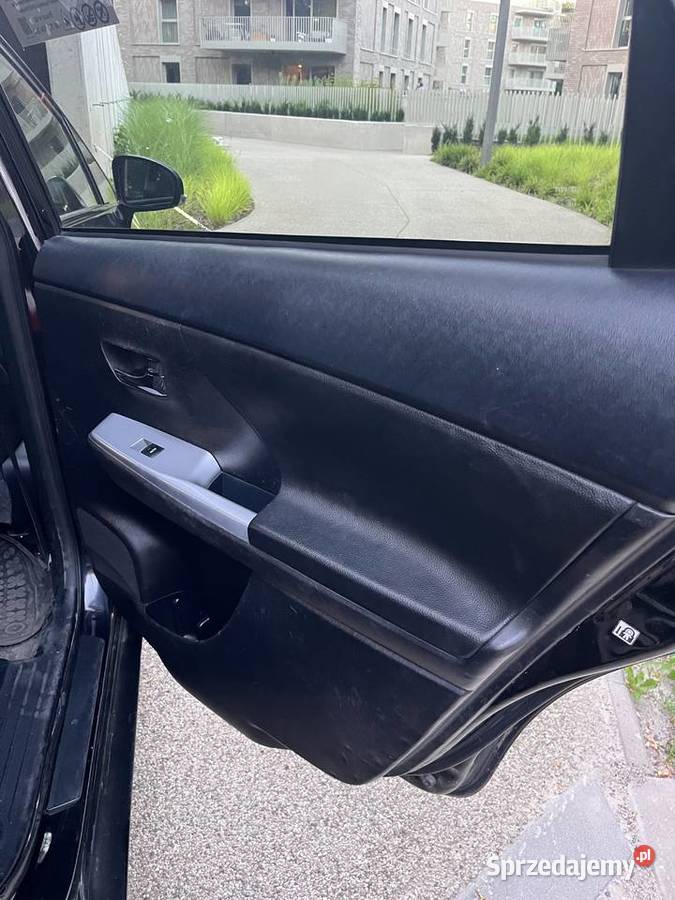 Toyota prius plus 7 osób automatyczna Wrocław