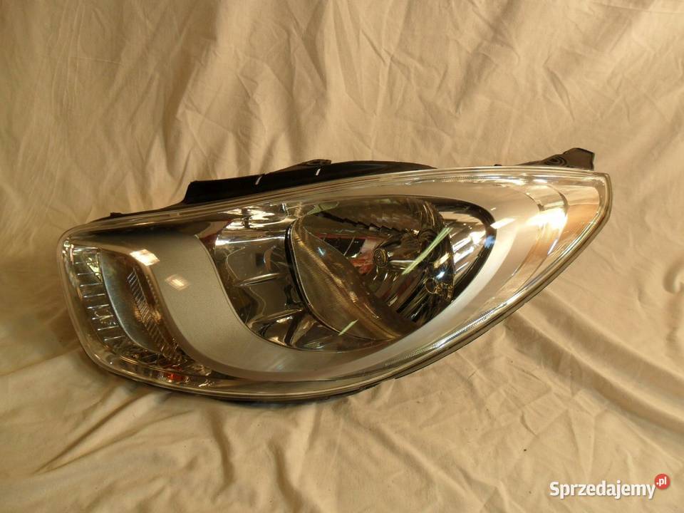 Hyundai I10 reflektor lewy fl lift wielkopolskie Nowy Tomyśl sprzedam