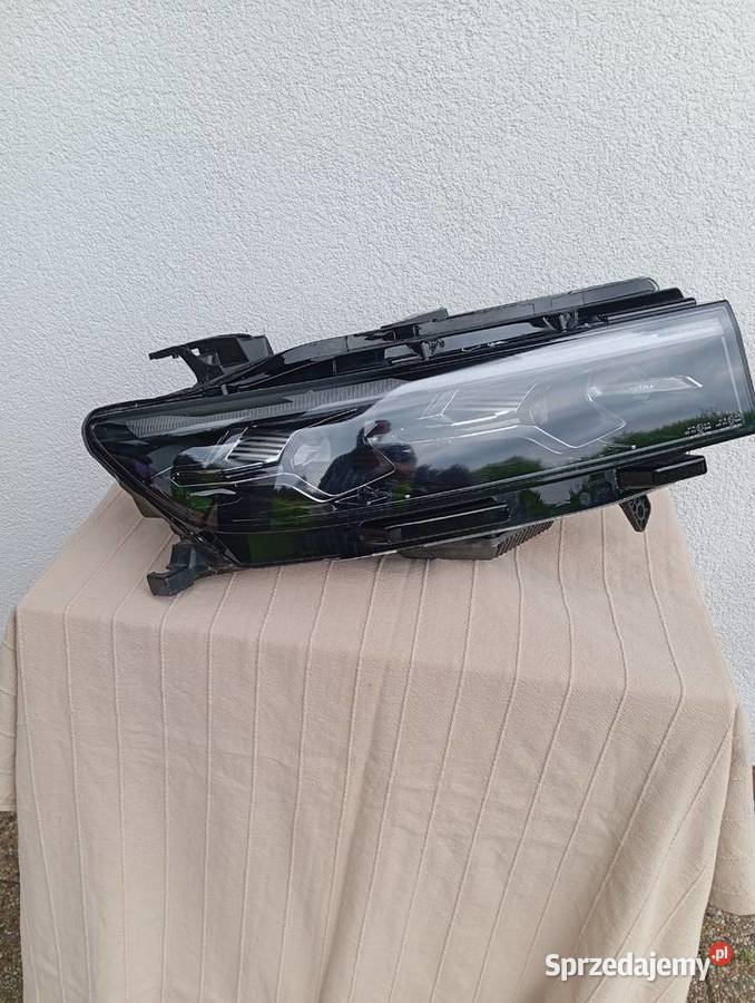 Lampy przód VOYAH FREE sprzedam
