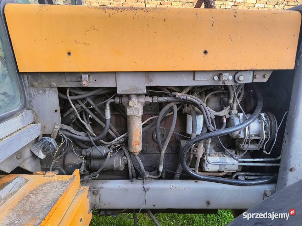 Ciągnik rolniczy traktor Renault 14514 1986 Skrzynia biegów Manualna śląskie Lgota Murowana sprzedam