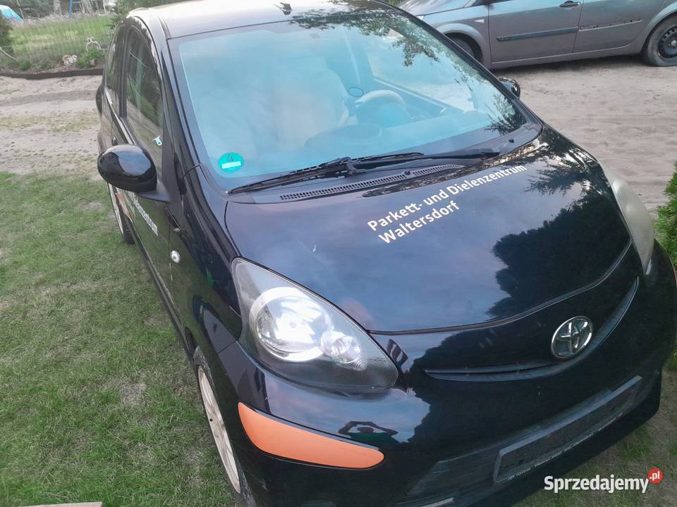 Toyota Aygo 10 benzyna 2014r z de klima skóra czarny Wronki