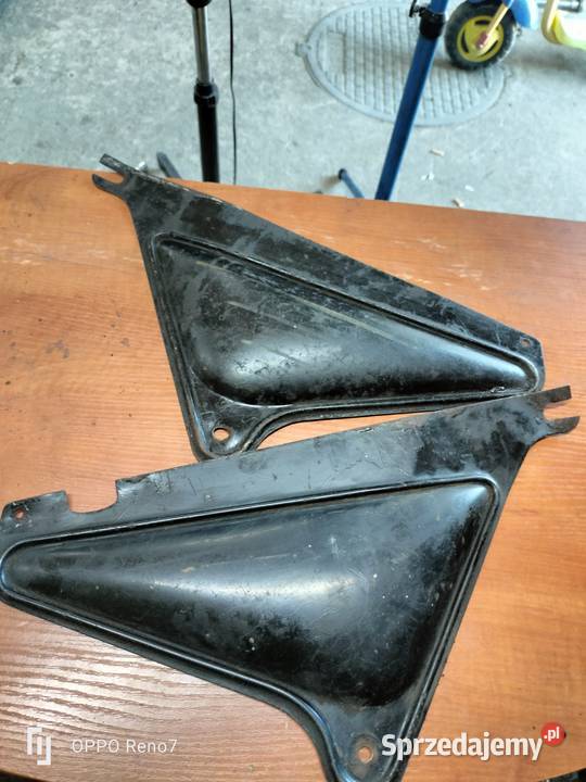 Osłony boczki trójkąt WSK 125