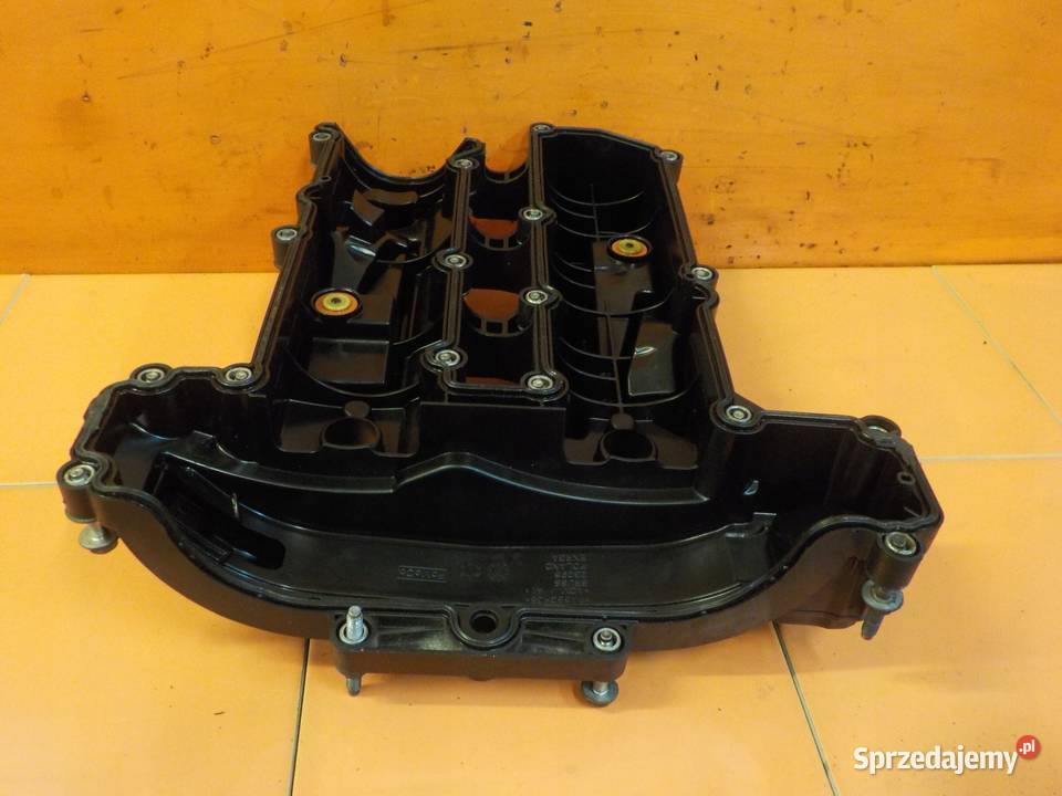 FORD FIESTA MK8 11 B 19r 86 XYJD pokrywa zaworow mazowieckie
