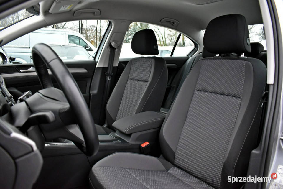 Volkswagen Passat Bezwypadkowy Salon Polska Passat Łódź