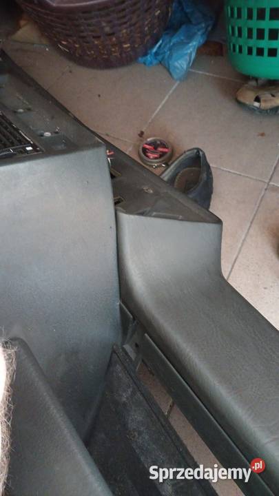 Deska rozdzielcza Alfa Romeo 75 Okrajnik sprzedam