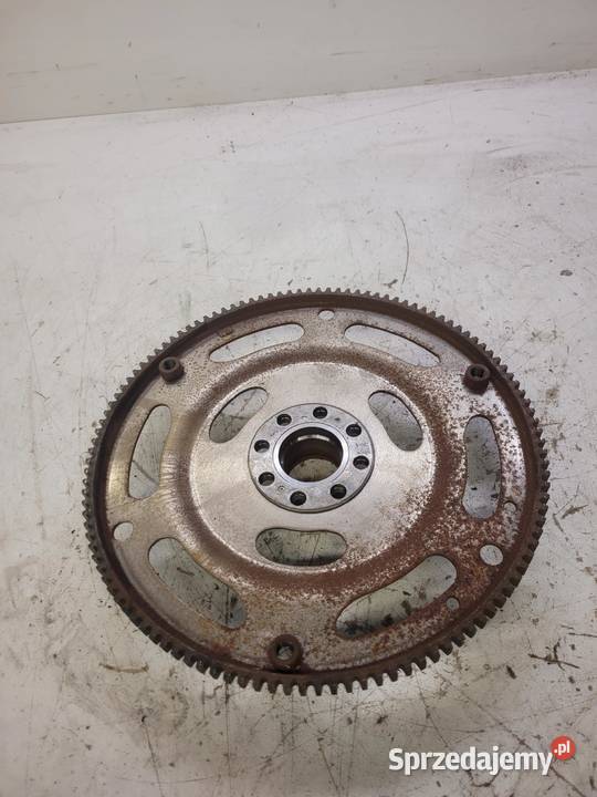 KOŁO ZAMACHOWE AUDI A4 B9 A5 20 TDI 06H105323AE Przystajń