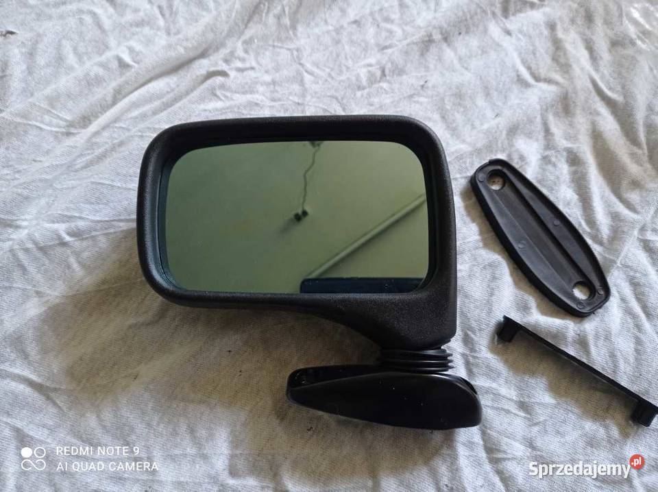 Błotnik tylny lewy Fiat 126 FL stary zapas