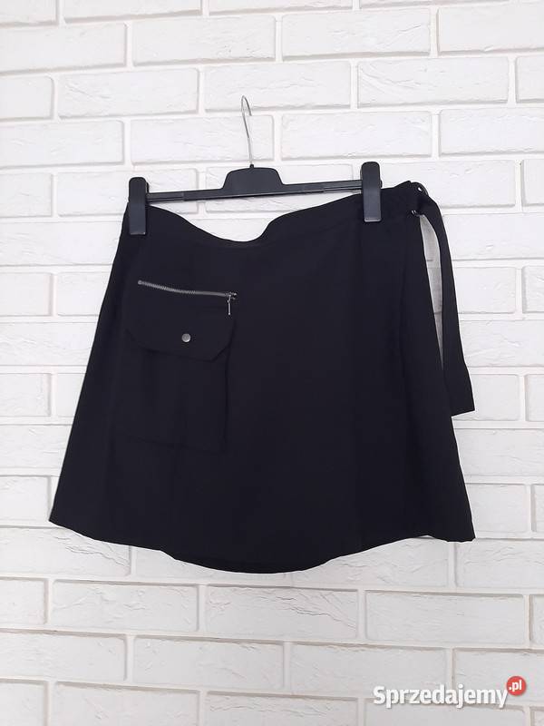 Spódniczka kopertowa z kieszonką