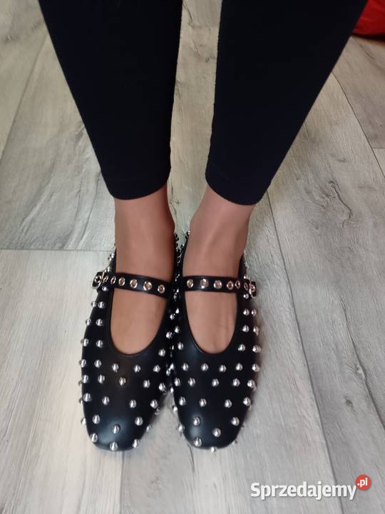 3940 Czarne bogato zdobione baleriny wieczorowe małopolskie Kraków