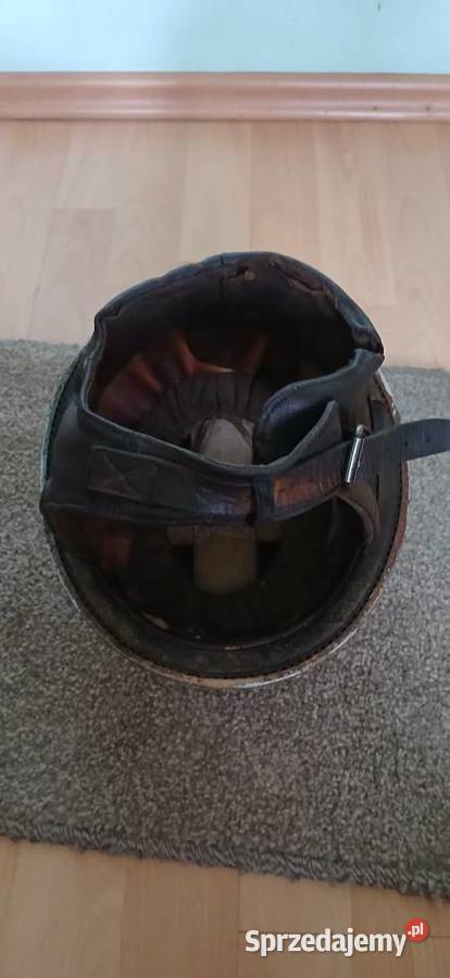 Stary kask strażacki