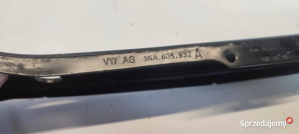 VW TIGUAN II ŚLIZG MOCOWANIE LAMPY PASA PRAWY