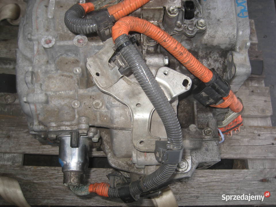 toyota auris I lift hybryda 1012r 18b skrzynia osobowe Rakoniewice