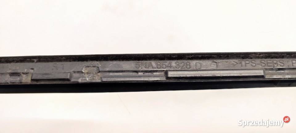 VW TIGUAN II LISTWA SZYBY CZOŁOWEJ PRAWA sprzedam