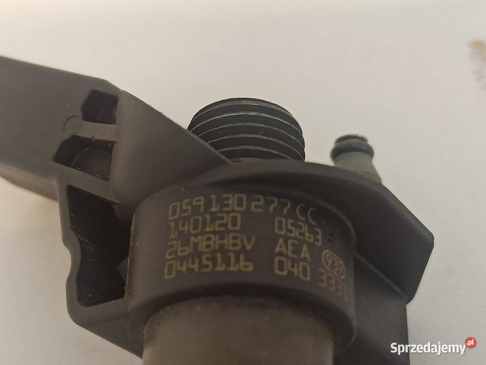 AUDI A4 B8 WTRYSKIWACZ Z MOCOWANIEM 059130277CC Wtryskiwacze sprzedam