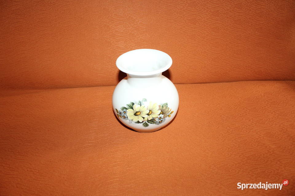 Porcelanowy wazonik Karolina Kwiaty Made in Chorzów sprzedam