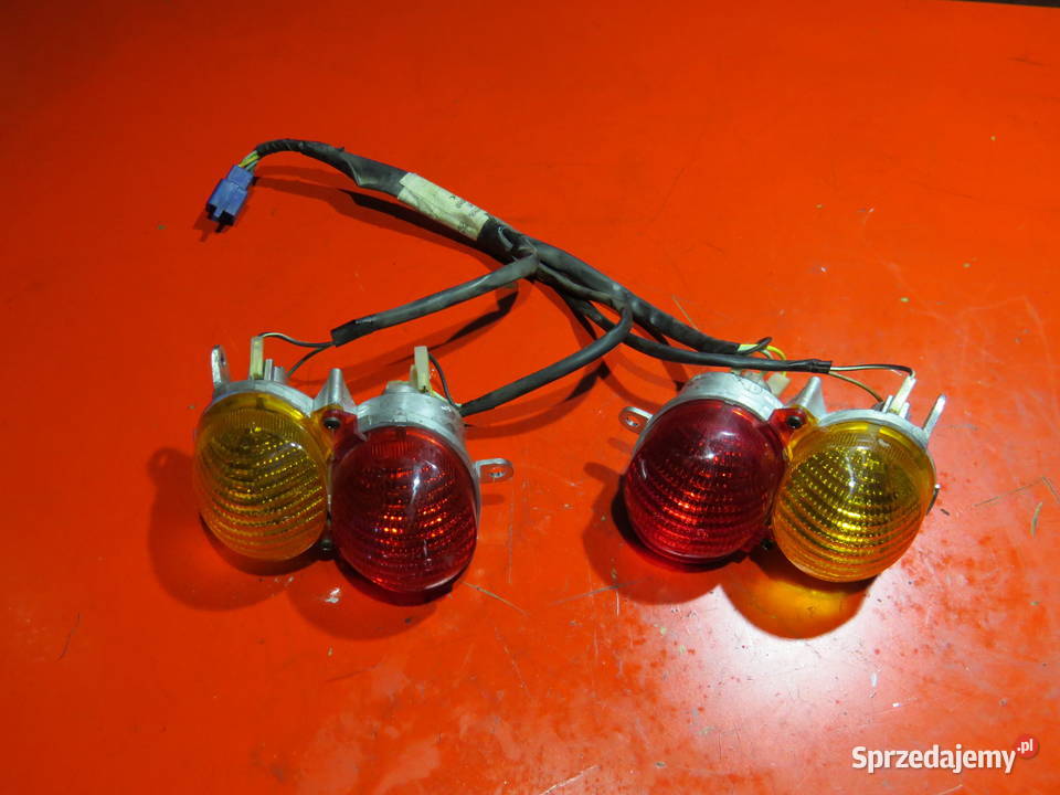 YAMAHA MAJESTY 125 150 01 LAMPA TYŁ TYLNA KLOSZ