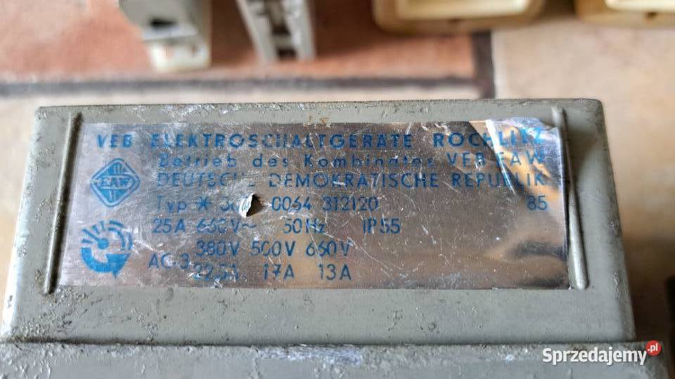 Przełączniki elektryczne z czasów PRL wielkopolskie Leszno sprzedam